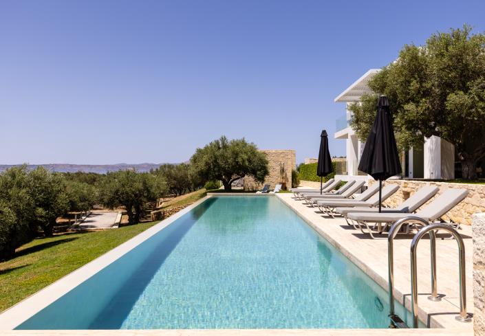 Image No.5-5 Bed Villa for sale