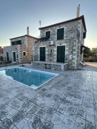 Image No.11-2 Bed Villa / Detached for sale