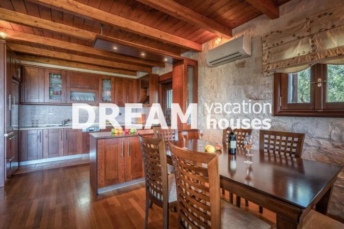Image No.10-5 Bed House/Villa for sale