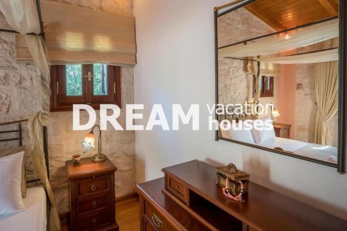 Image No.16-5 Bed House/Villa for sale