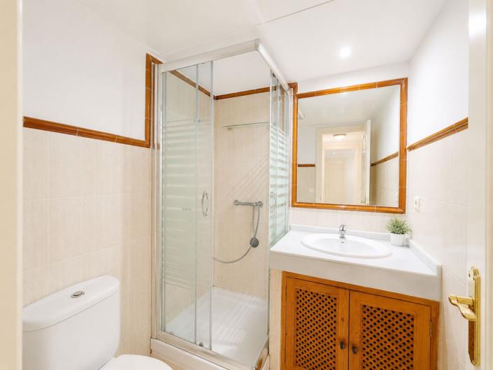 Image No.9-3 Bed Apartment for sale