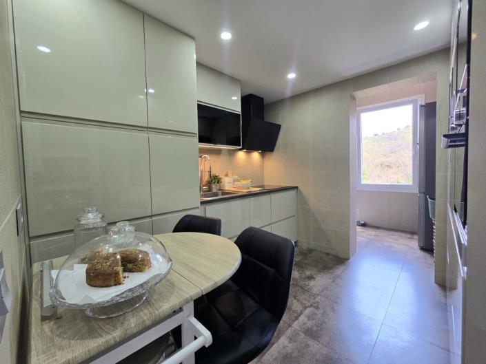Image No.7-3 Bed Apartment for sale