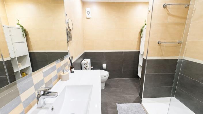 Image No.11-3 Bed Apartment for sale