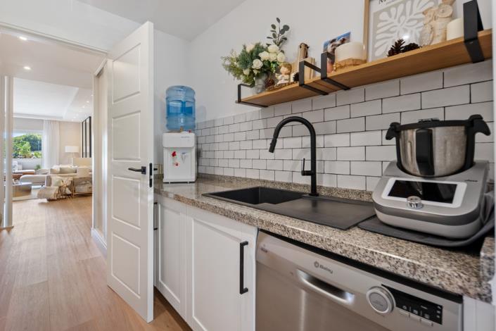 Image No.6-2 Bed Apartment for sale