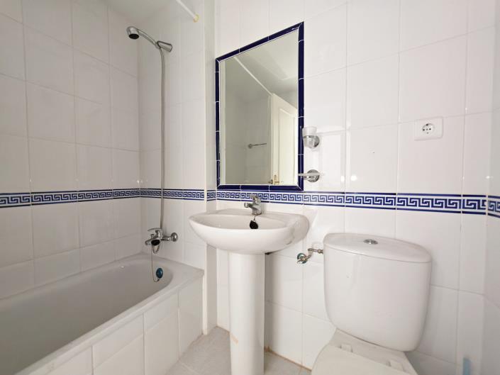 Image No.9-2 Bed Apartment for sale
