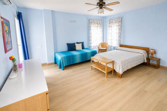 Image No.7-3 Bed Apartment for sale