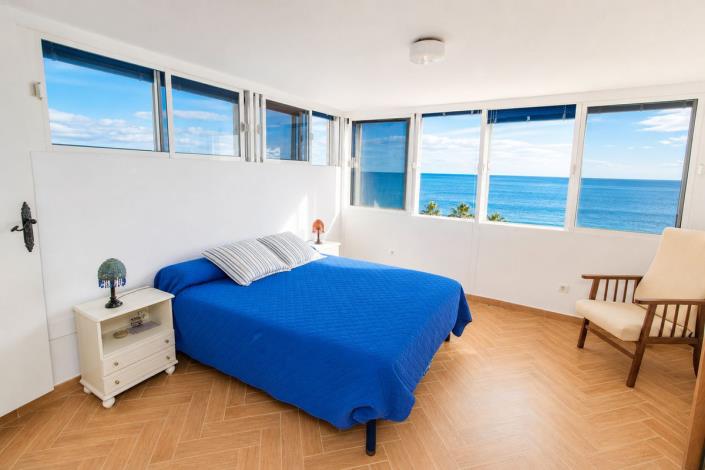 Image No.14-3 Bed Apartment for sale