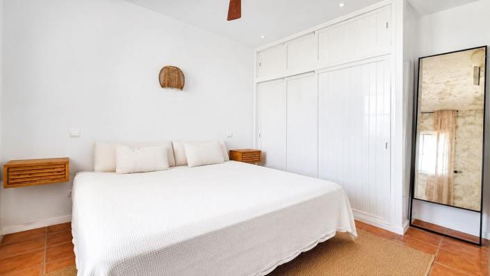 Image No.5-4 Bed Villa / Detached for sale