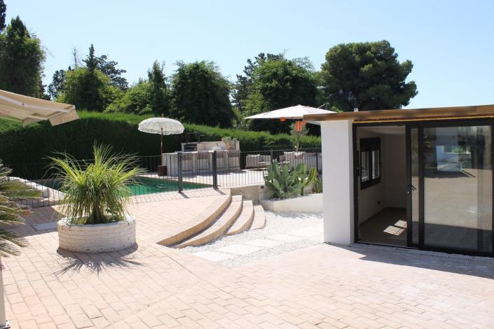 Image No.14-4 Bed Villa / Detached for sale