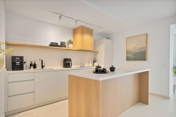 Image No.7-2 Bed Property for sale