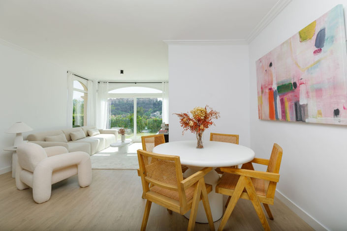 Image No.3-3 Bed Property for sale