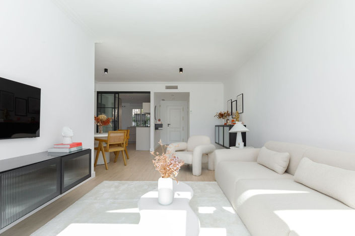 Image No.5-3 Bed Property for sale