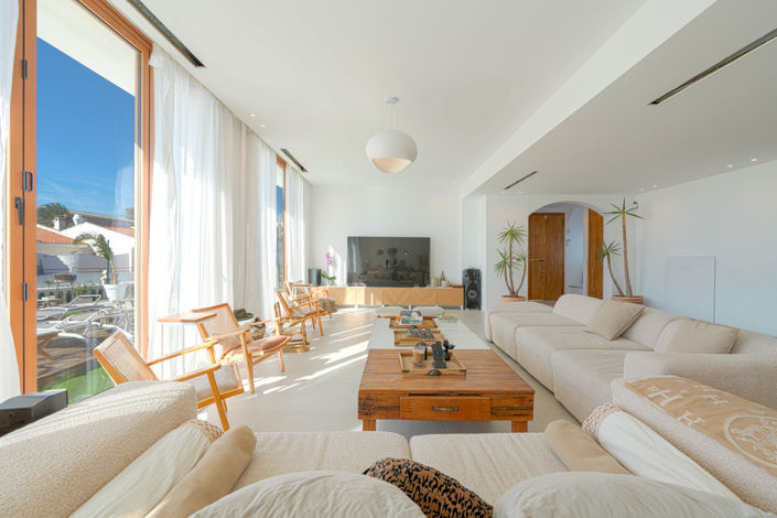 Image No.9-5 Bed Villa for sale