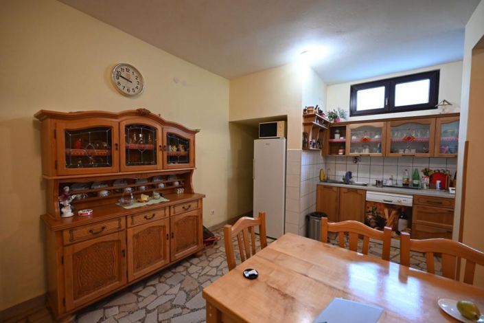 Image No.14-11 Bed Property for sale