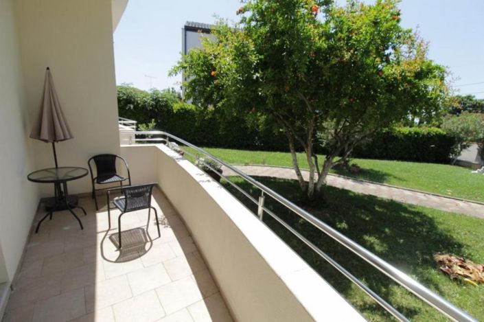 Image No.20-8 Bed Property for sale