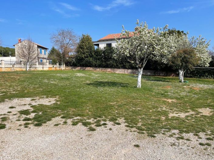 Image No.5-8 Bed Property for sale