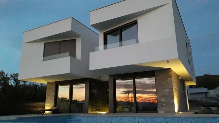 Image No.2-6 Bed Property for sale