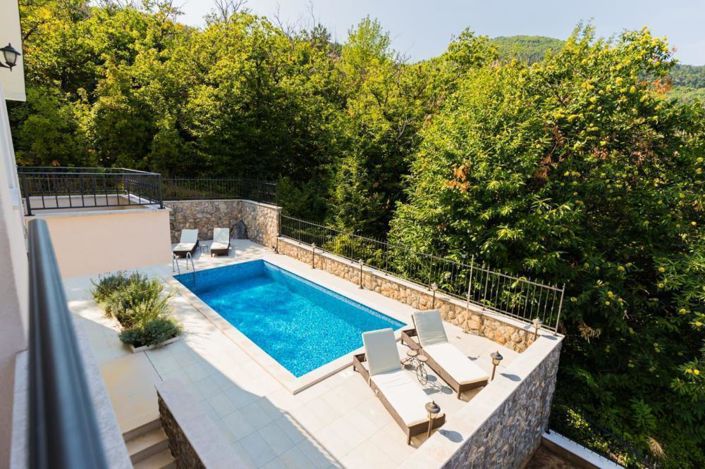 Image No.3-5 Bed Property for sale