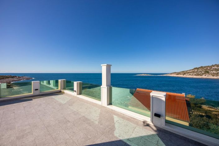 Image No.16-3 Bed Property for sale