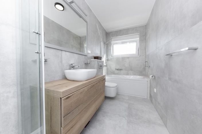 Image No.22-3 Bed Property for sale
