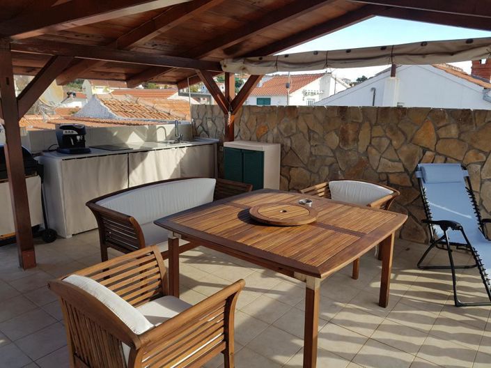 Image No.3-3 Bed Property for sale