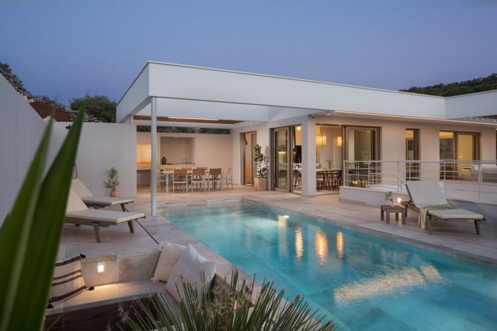 Image No.3-4 Bed Property for sale