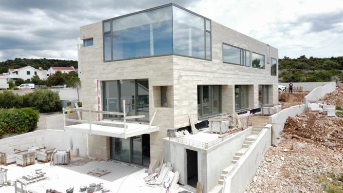 Image No.9-4 Bed Property for sale