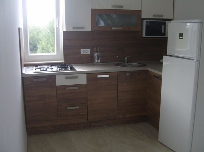 Image No.17-8 Bed Property for sale