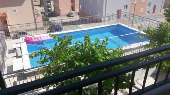 Image No.4-Propriété de 12 chambres à vendre à Makarska