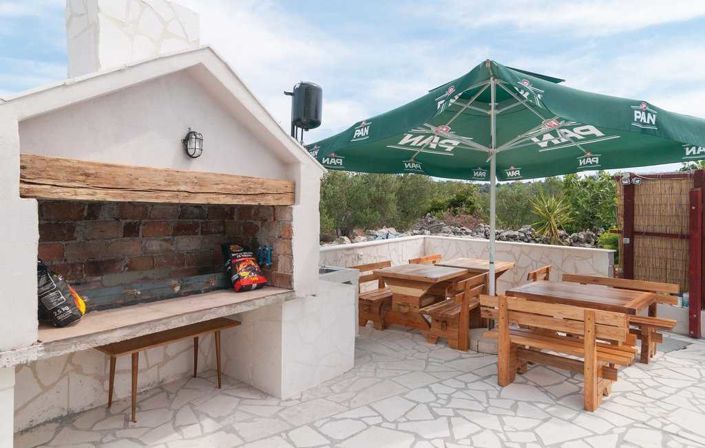 Image No.9-6 Bed Property for sale