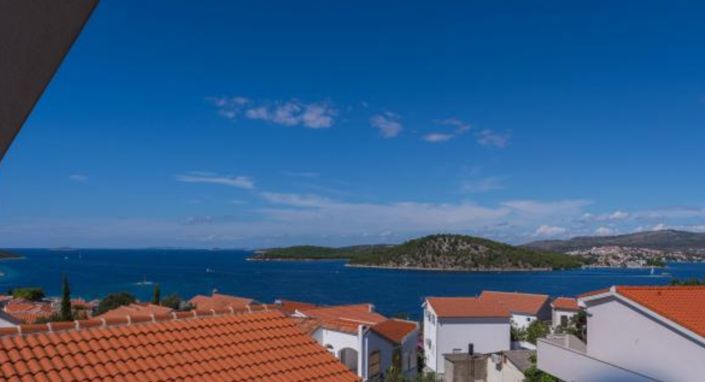 Image No.3-6 Bed Property for sale