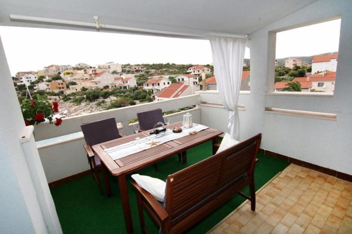 Image No.4-9 Bed Property for sale