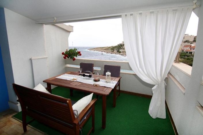 Image No.7-9 Bed Property for sale
