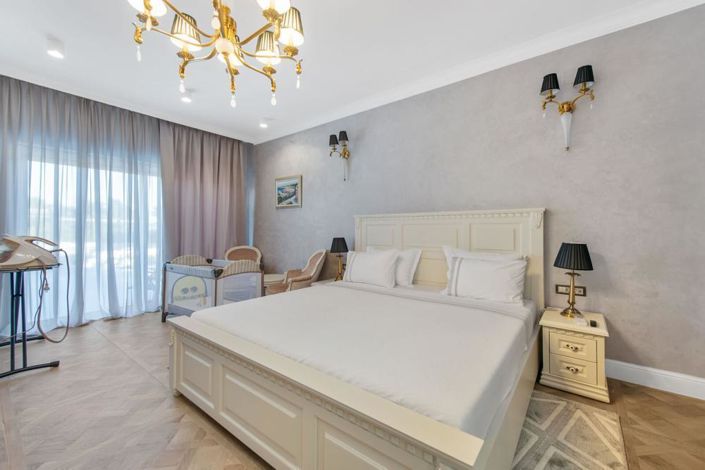 Image No.21-5 Bed Property for sale