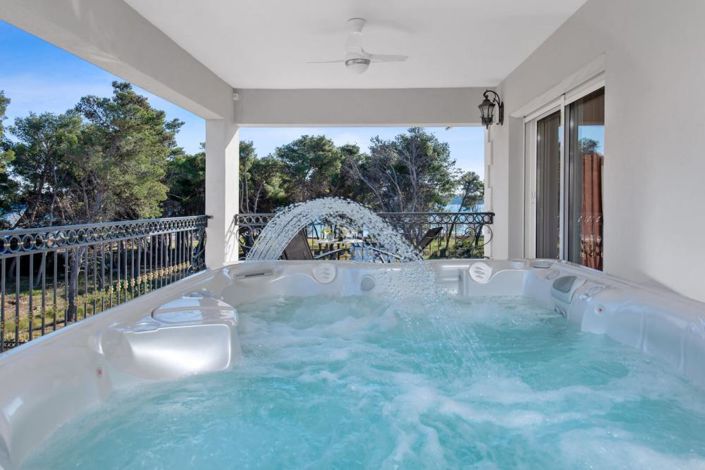 Image No.4-5 Bed Property for sale