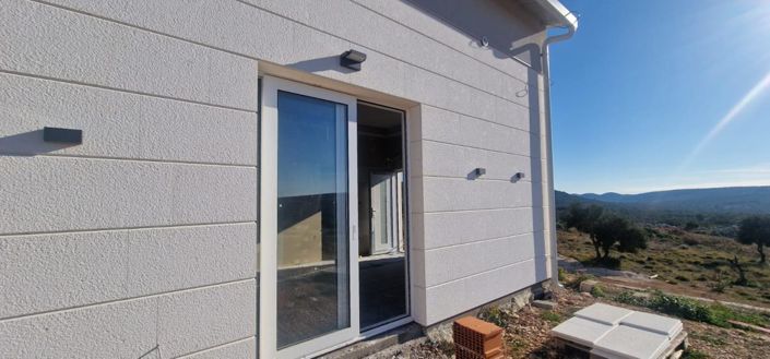 Image No.16-6 Bed Property for sale