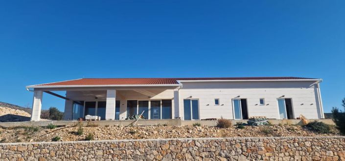 Image No.8-6 Bed Property for sale