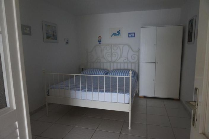 Image No.6-10 Bed Property for sale