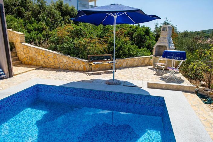 Image No.5-5 Bed Property for sale
