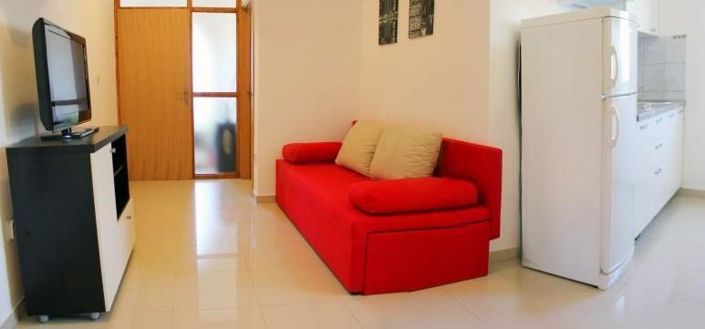 Image No.6-6 Bed Property for sale