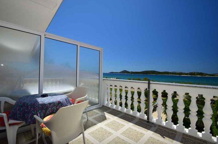 Image No.4-7 Bed Property for sale