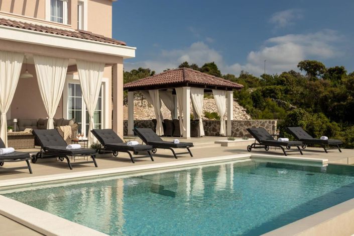Image No.3-4 Bed Property for sale