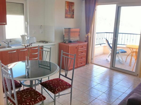 Image No.11-7 Bed Property for sale