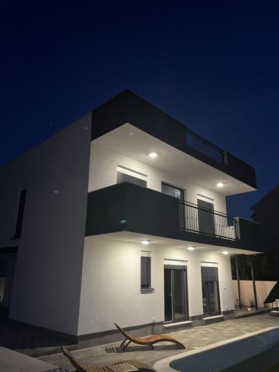 Image No.7-4 Bed Property for sale