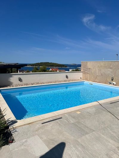 Image No.14-4 Bed Property for sale