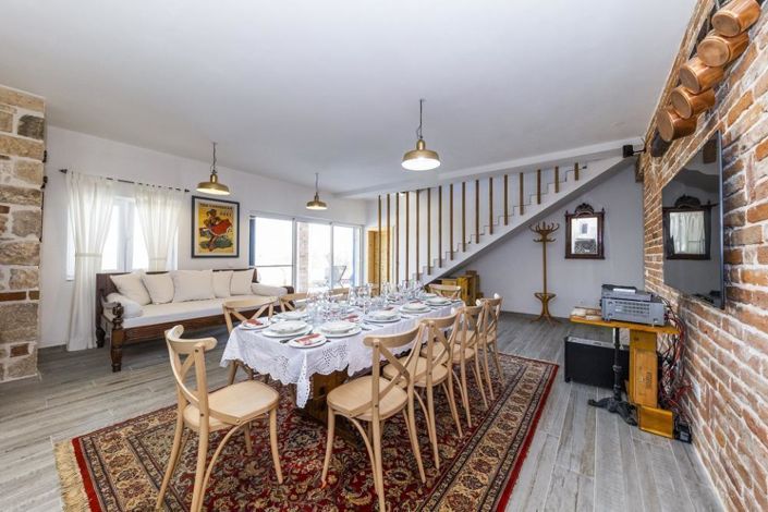 Image No.15-5 Bed Property for sale