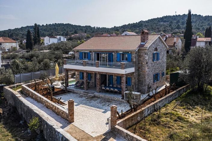 Image No.4-5 Bed Property for sale