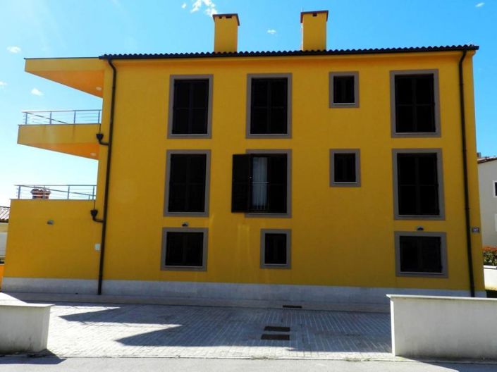 Image No.11-6 Bed Property for sale