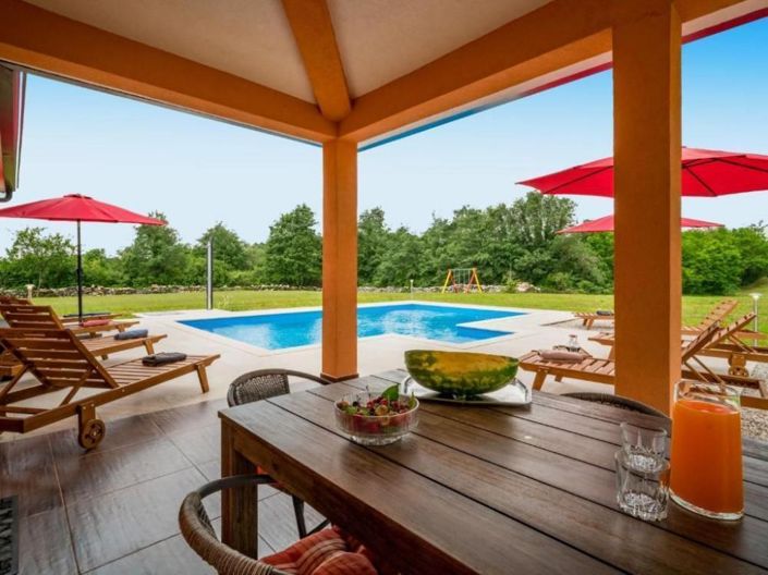 Image No.25-6 Bed Property for sale