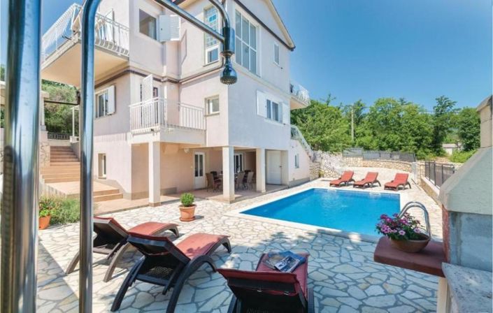 Image No.2-Propriété de 4 chambres à vendre à Croatie